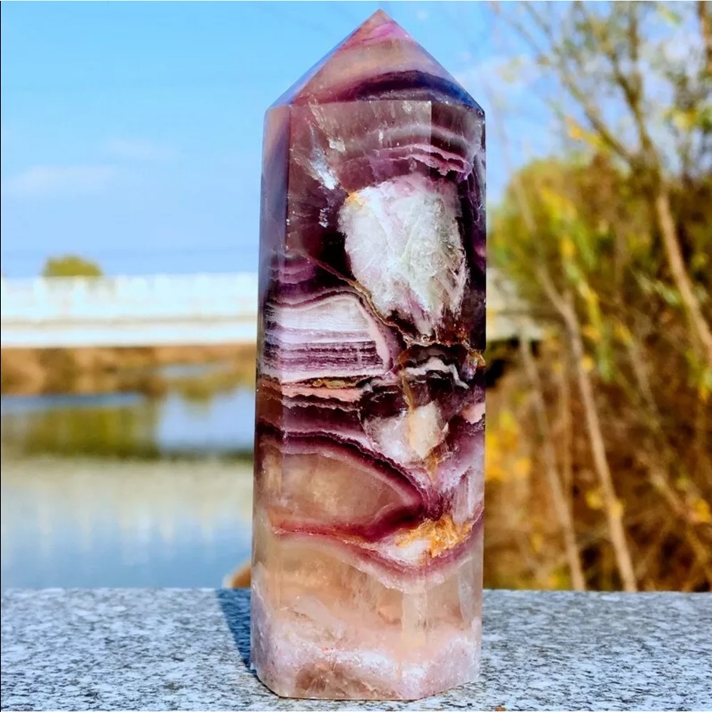 Rare Color natural fluorite gemstone tower - Picture 1 of 7